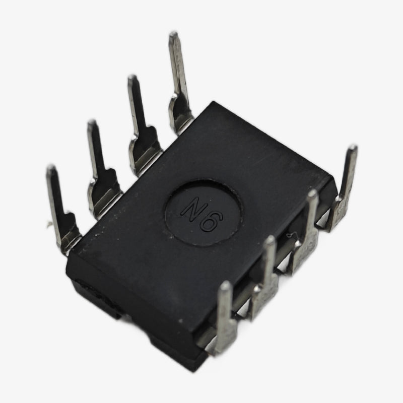 24C64 EEPROM IC
