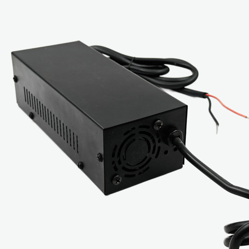 12.8V 10A LiFePO4 Battery Charger