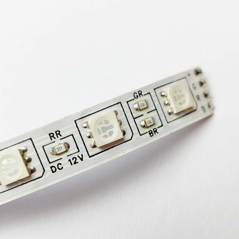 Grisling Jordbær Implement 5050 12V RGB LED Strip - 1 meter – QuartzComponents