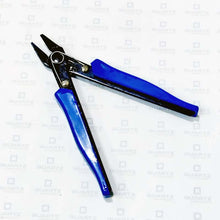 Load image into Gallery viewer, Plier Wire Cutter