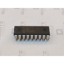 Load image into Gallery viewer, PIC16F628A Microcontroller