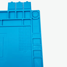 Load image into Gallery viewer, 17.7 x 11.8 inch Heat Insulation Silicone Magnetic Soldering Repair Mat