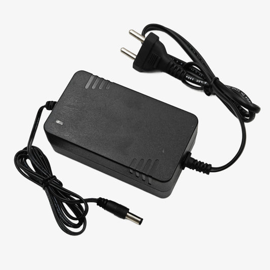 16.8V 1.5A Lithium-Ion Battery Charger for 4S NMC Battery Pack - 25.5W SMPS Adapter