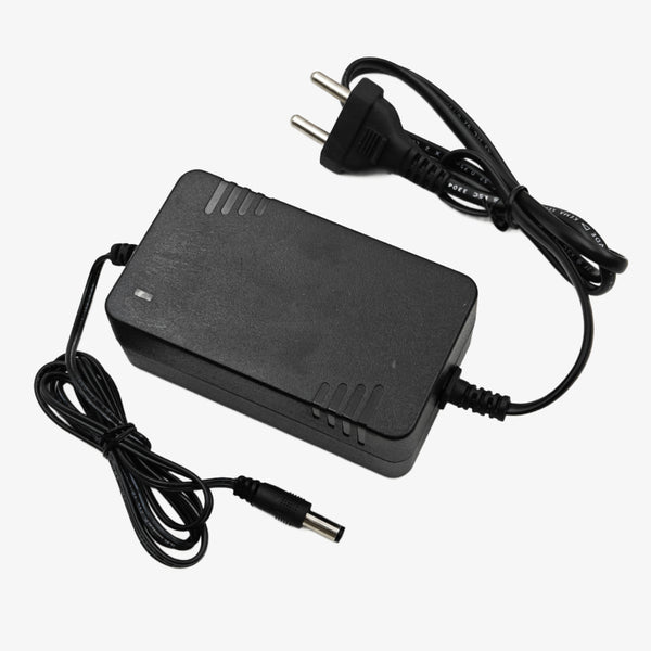 16.8V 1.5A Lithium-Ion Battery Charger for 4S NMC Battery Pack - 25.5W SMPS Adapter