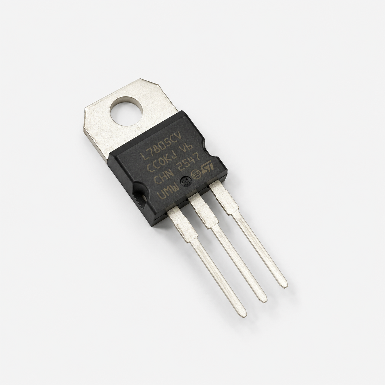 UMW L7808CV Linear Voltage Regulator IC - TO-220-3 Package