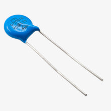 Load image into Gallery viewer, ZOV 07D561K 350V RMS 7mm Radial MOV Varistor