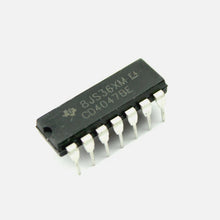 Load image into Gallery viewer, CD4047 - Monostable/Astable Multivibrator IC