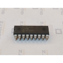 Load image into Gallery viewer, PIC16F628A Microcontroller